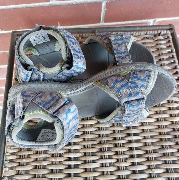 Merrell Sandals - Picture 2 of 4